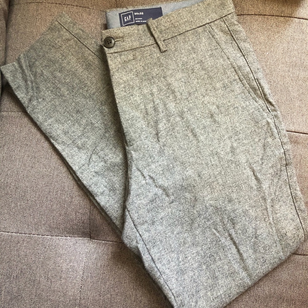 GAP men’s skinny dress pants